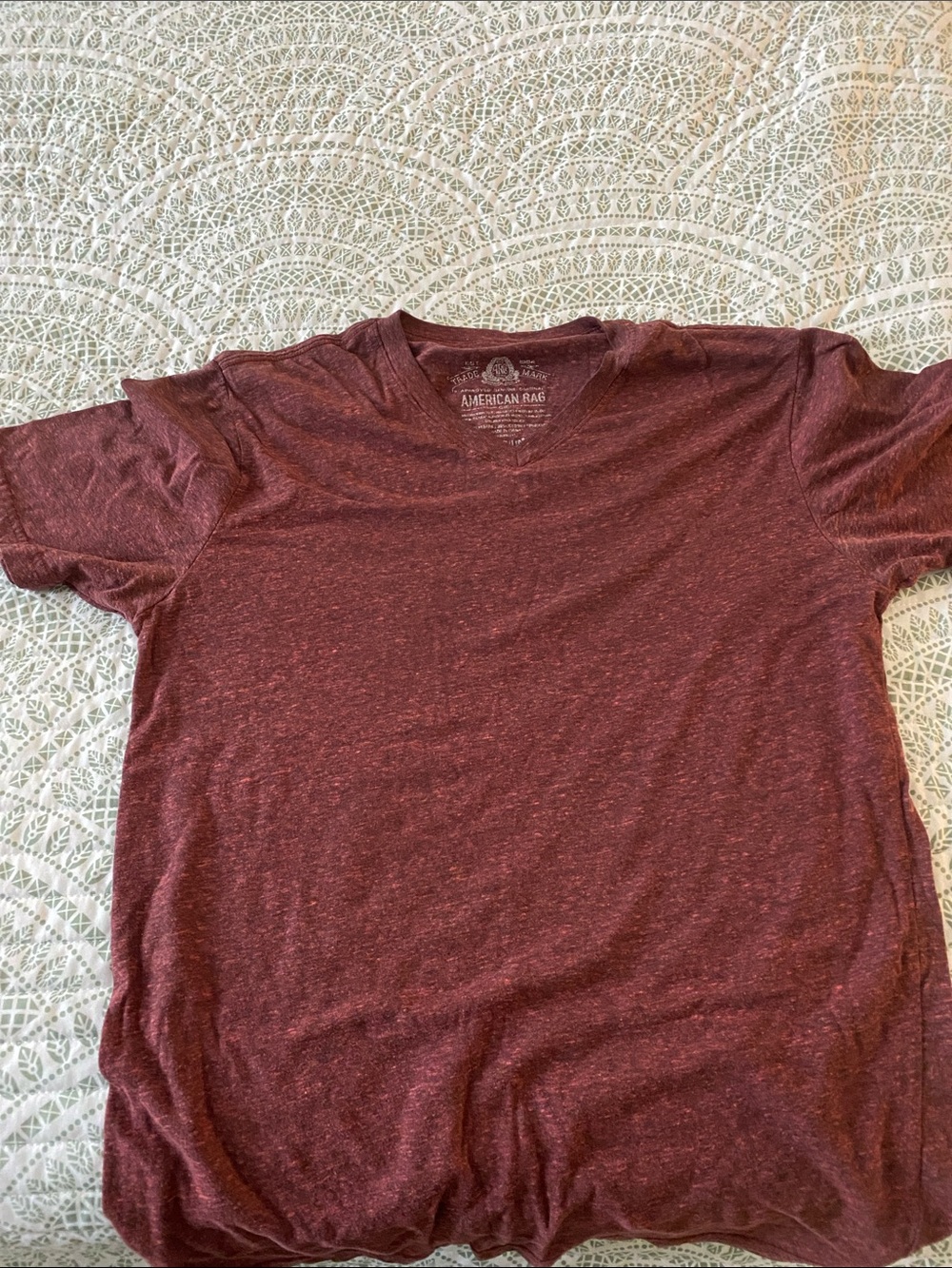 American Rag Men's Heathered Maroon Crew Neck Tee